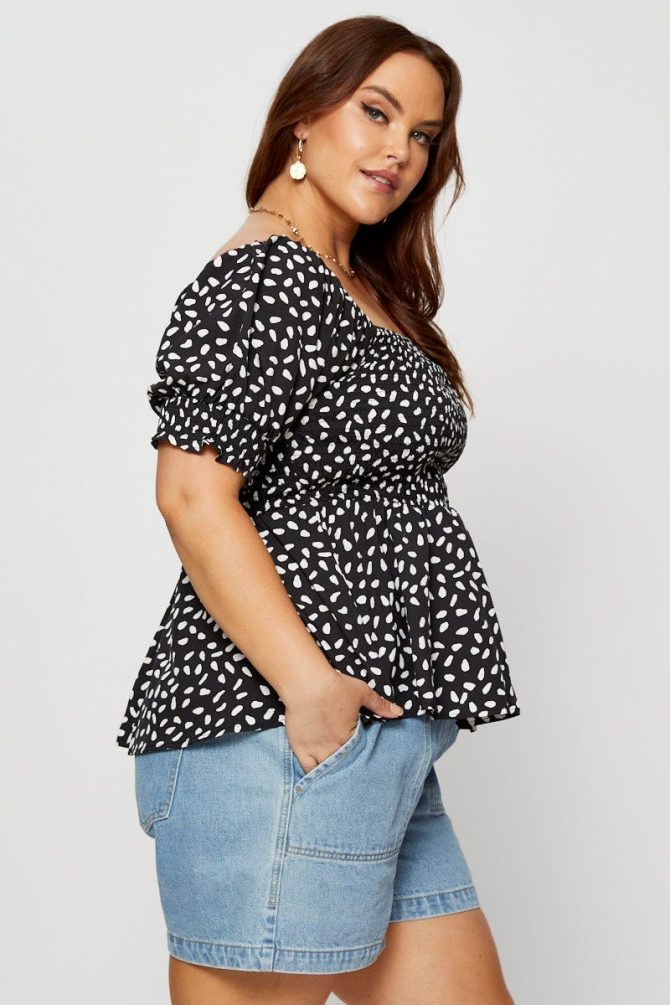 Geo Print Peplum Top Short Sleeve Shirred